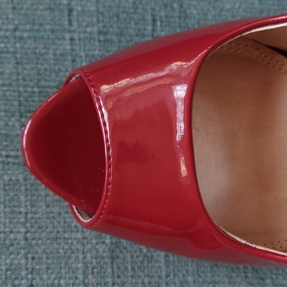 Chinese Laundry Womens Hotness Classic Pump Platform Heels Shoes Red 8M peep toe - Picture 9 of 13